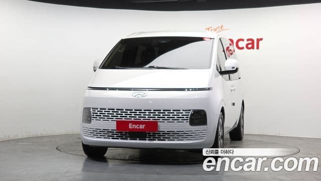 Hyundai Staria 2022 — Şəkil 3/20