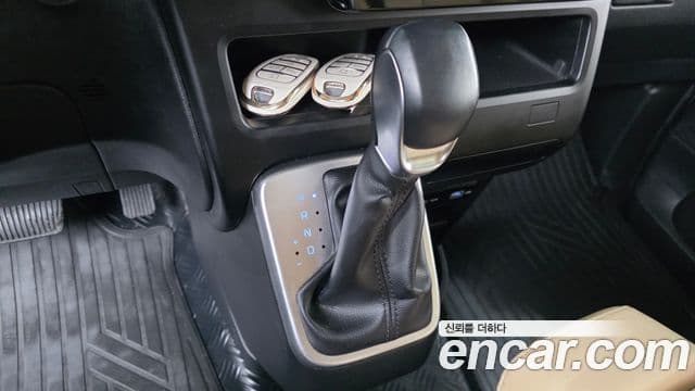 Hyundai Staria 2022 — Şəkil 9/20