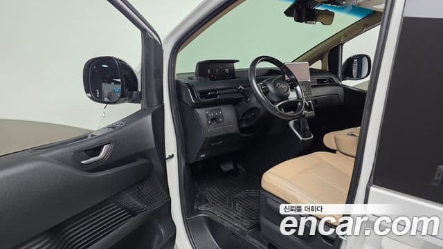 Hyundai Staria 2022 — Şəkil 10/20