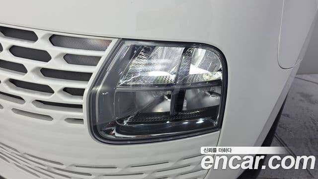 Hyundai Staria 2022 — Photo 5/30
