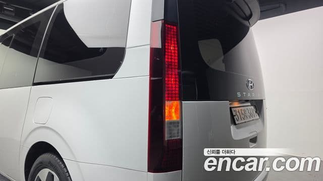 Hyundai Staria 2022 — Photo 23/30