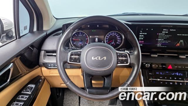 Kia Carnival 2023 — Фото 13/20