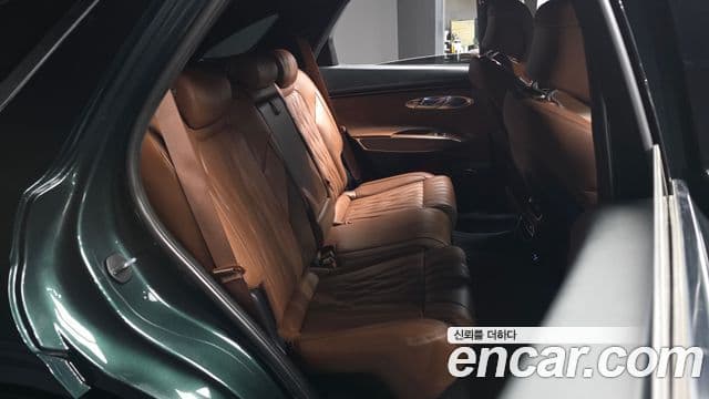 Genesis GV70 2023 — ფოტო 12/20