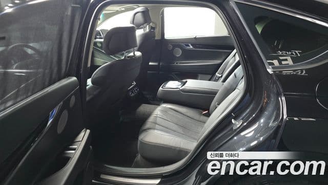 Genesis Electrified G80 2021 — Şəkil 11/20