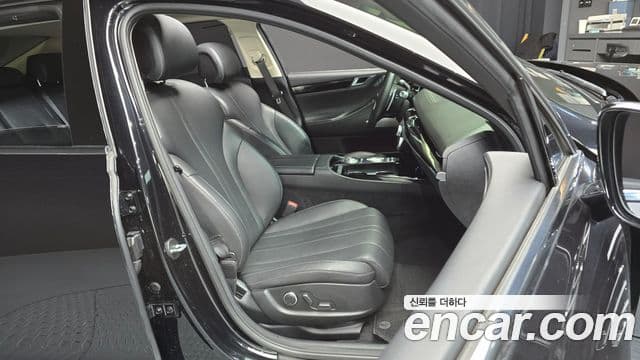 Genesis Electrified G80 2021 — Şəkil 12/20