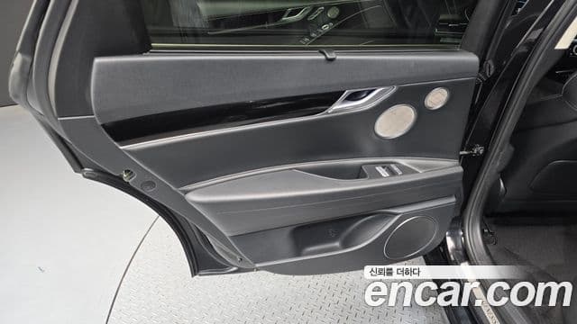 Genesis G80 2021 — ფოტო 25/33