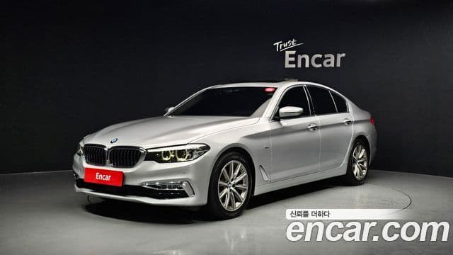 BMW 5 Series 2018 — Фото 1/20