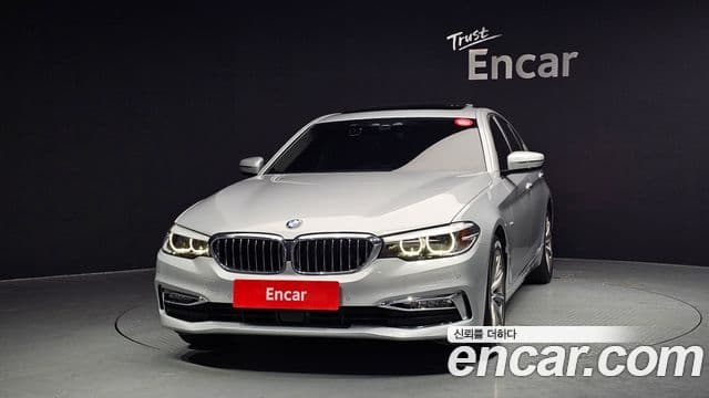 BMW 5 Series 2018 — Фото 3/20