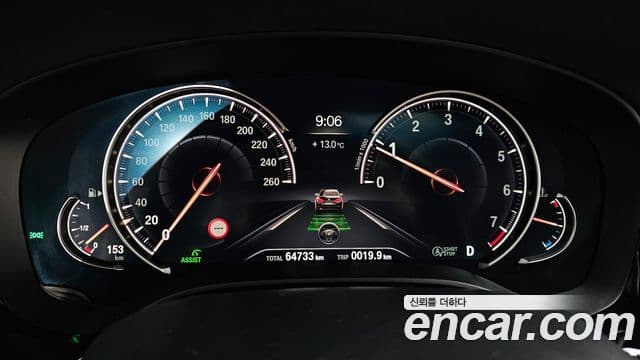 BMW 5 Series 2018 — Фото 8/20