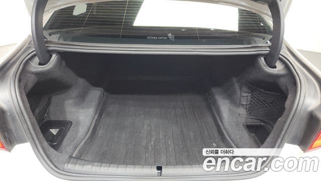 BMW 5 Series 2018 — ფოტო 19/20