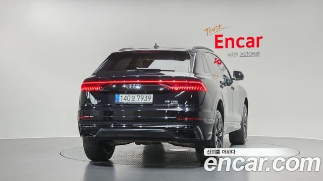 Audi Q7 2021 — ფოტო 4/20
