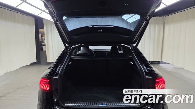 Audi Q7 2021 — ფოტო 20/20