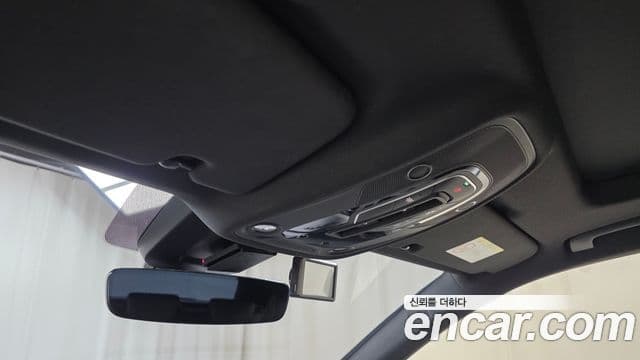 Audi Q8 2021 — Şəkil 10/34