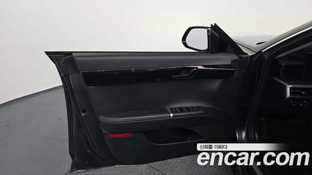 Hyundai Grandeur Hybrid 2023 — Şəkil 6/35