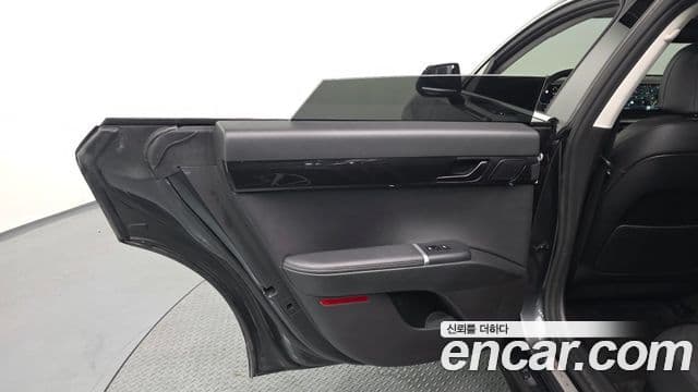 Hyundai Grandeur Hybrid 2023 — Şəkil 24/35