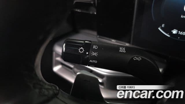 Hyundai Grandeur Hybrid 2023 — Şəkil 31/35