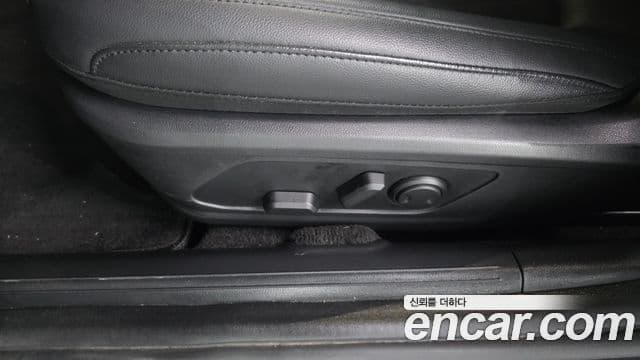 Hyundai Grandeur Hybrid 2023 — Şəkil 15/35