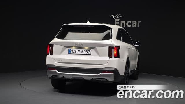 Kia Sorento 2023 — Şəkil 4/20