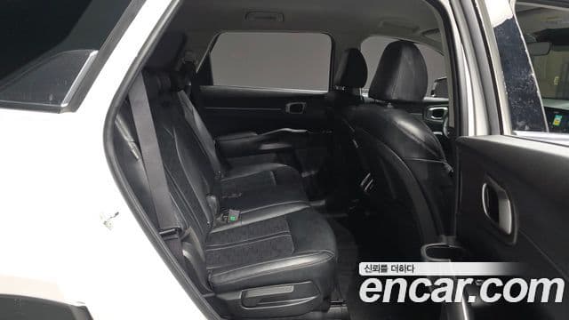 Kia Sorento 2023 — Şəkil 12/20