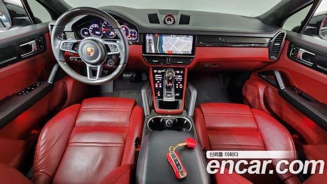 Porsche Cayenne 2020 — Photo 13/39