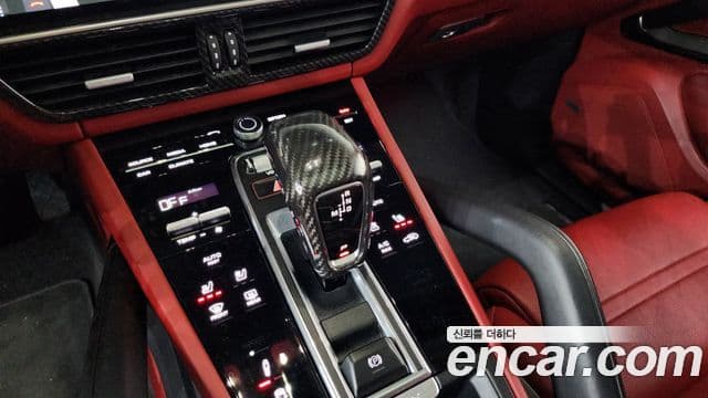 Porsche Cayenne 2020 — Photo 5/39
