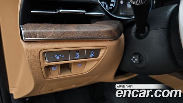 Genesis Electrified G80 2022 — Şəkil 18/20