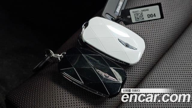 Genesis GV70 2026 — Photo 2/38