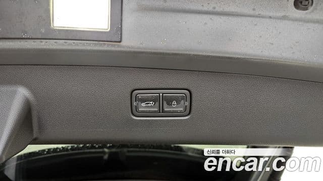 Genesis GV70 2026 — Photo 16/38