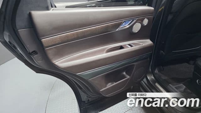 Genesis GV80 2023 — Photo 8/34