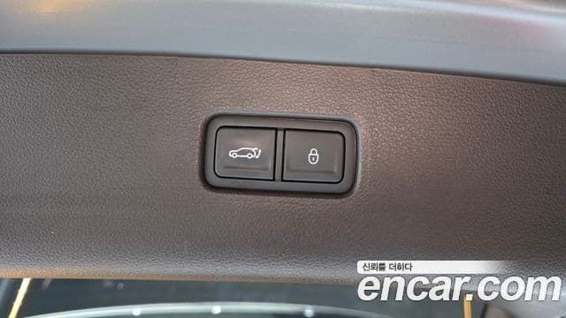 Genesis GV80 2023 — Photo 31/34