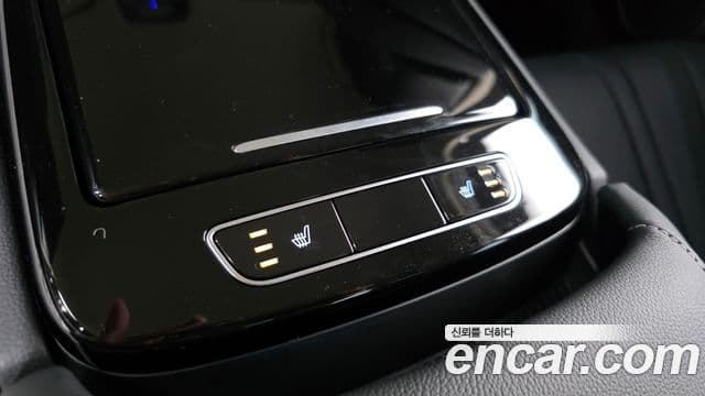 Genesis G80 2021 — Şəkil 29/30