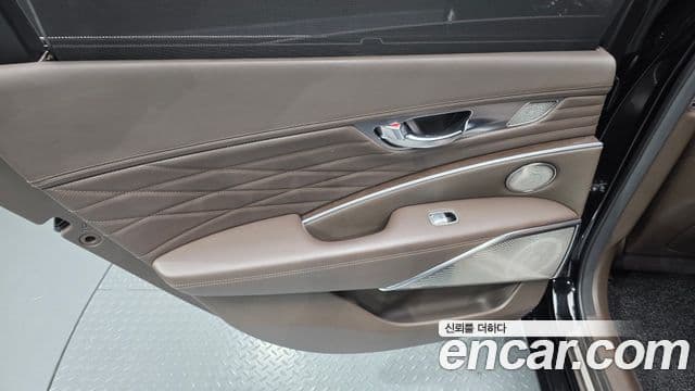 Kia The K9 2018 — Şəkil 25/30