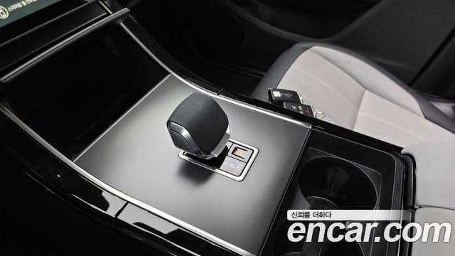 Land Rover Range Rover Evoque 2024 — Şəkil 9/20