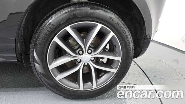 Land Rover Range Rover Evoque 2024 — Photo 15/36