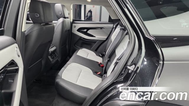 Land Rover Range Rover Evoque 2024 — Photo 29/36