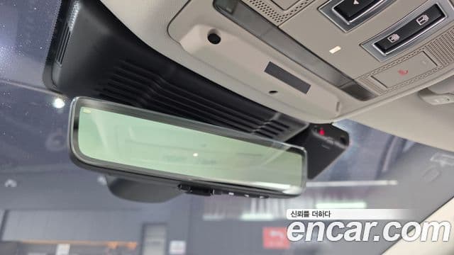 Land Rover Range Rover Evoque 2024 — Photo 30/36
