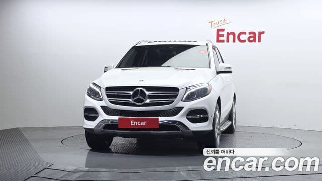 Mercedes-Benz GLE-Class 2018 — Şəkil 3/20
