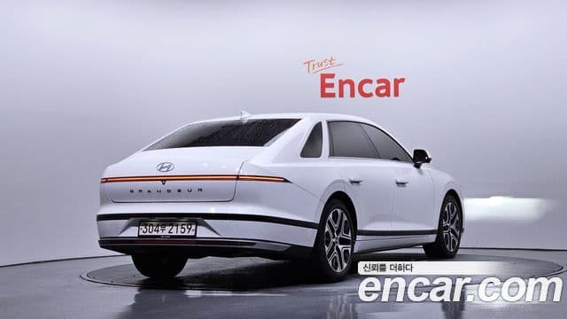 Hyundai Grandeur 2023 — Şəkil 2/20