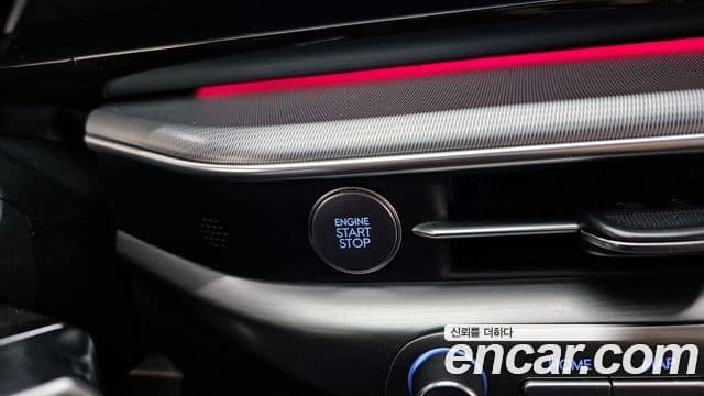 Hyundai Grandeur Hybrid 2023 — Photo 17/32