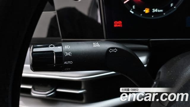 Hyundai Grandeur Hybrid 2023 — Photo 5/32
