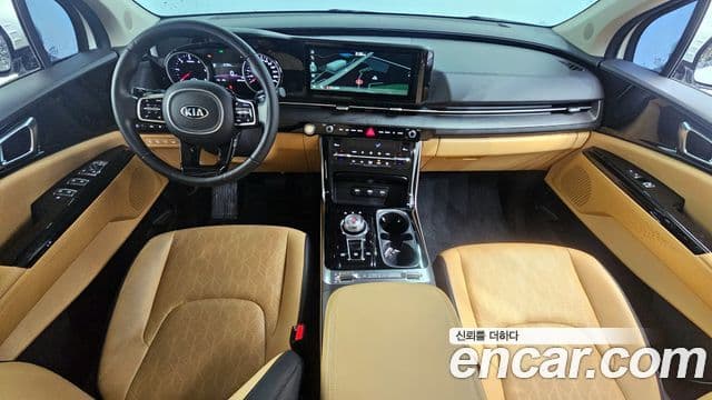 Kia Carnival 2021 — ფოტო 7/20