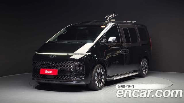 Hyundai Staria 2024 — Фото 1/20