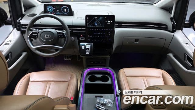Hyundai Staria 2024 — Фото 7/20