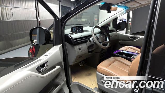 Hyundai Staria 2024 — Фото 10/20