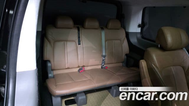 Hyundai Staria 2024 — Фото 13/20