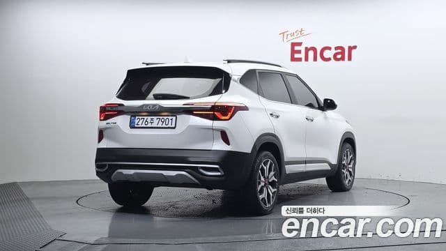 Kia Seltos 2022 — Şəkil 2/20