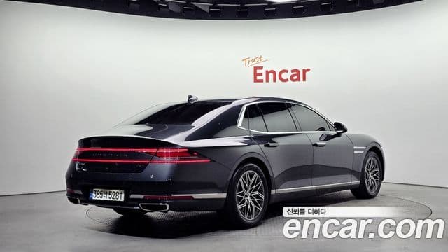 Genesis G90 2022 — Şəkil 8/20