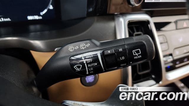 Kia Sorento 2020 — Şəkil 18/20