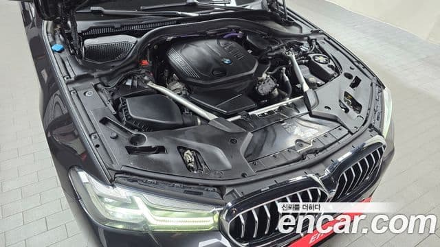BMW 5 Series 2020 — Şəkil 6/20