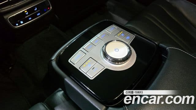 Genesis G80 2023 — Şəkil 18/20